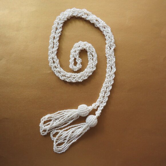 Vintage White Faux Pearl Braided Lariat Necklace with Tassel Drops - Picture 2 of 6